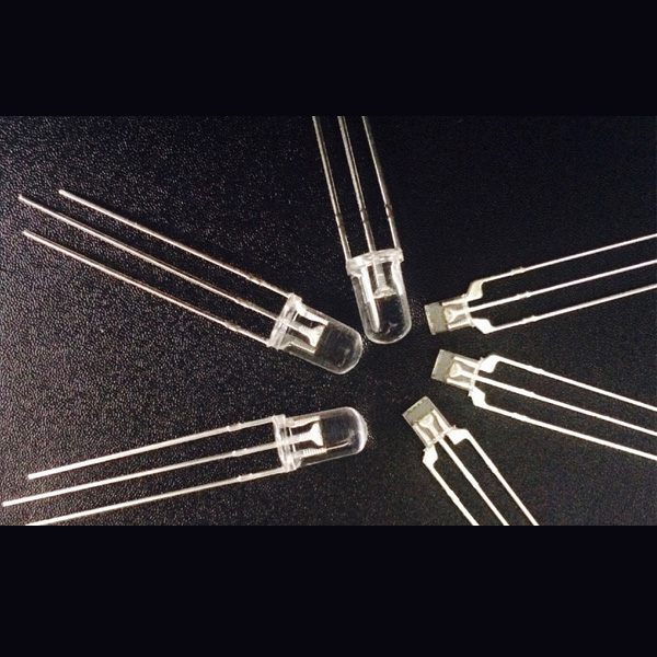 LED2*3*4透明（雾状）LED